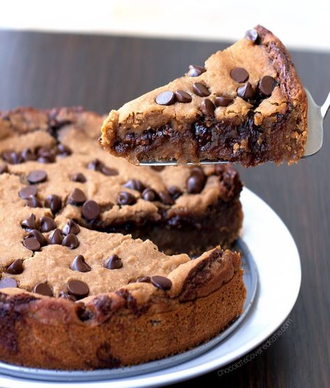 Deep Dish Cookie Pie, Deep Dish Cookie, Chocolate Chip Cookie Pie, Chocolate Chip Pie, Chocolate Covered Katie, Gooey Chocolate Chip Cookies, Chocolate Chip Cookie Cake, Cooking Sweet Potatoes, Cookie Pie