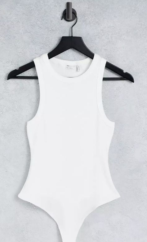 Cheap White Bodysuit For Playwear, White Fitted Solid Color Bodysuit, White Fitted Dancewear Bodysuit, Zara White Fitted Bodysuit, White Summer Bodysuit With Built-in Bra, White Body Suit, Beautiful Tops, Senior 2023, Body Suit Outfits