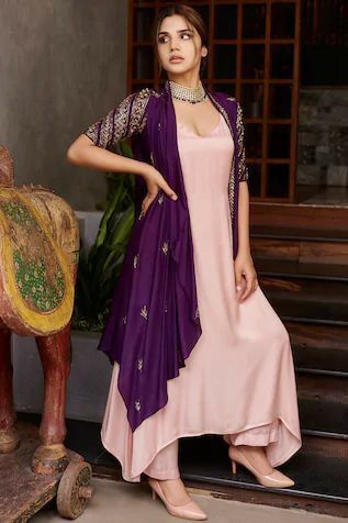 Purple Wrap, Designer Kurti Patterns, Long Kurti Designs, Long Dress Design, Indian Gowns Dresses, Kurti Designs Party Wear, Kurta Designs Women, Indian Gowns, Beautiful Dress Designs