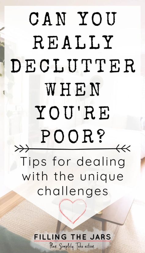 (Decluttering Inspiration) Clearing clutter is tough, but it comes with extra challenges when you’re broke. These practical decluttering tips will help you get started on your home organization goals even if you’re on a tight budget. Decluttering mindset, small space living, decluttering ideas feeling overwhelmed Organization Goals, Mod House, Decluttering Inspiration, Declutter Home, Decluttering Ideas, Decluttering Tips, Getting Rid Of Clutter, Konmari Method, Small Space Organization