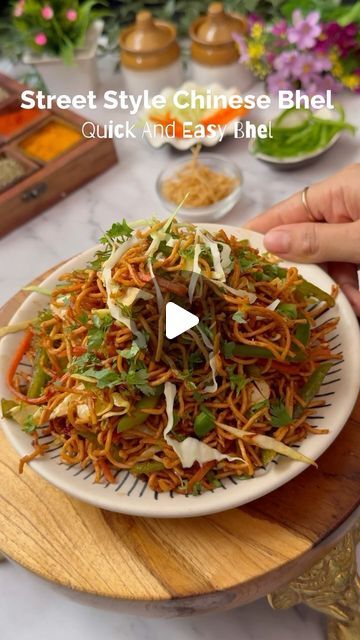 Foodie Gujarati on Instagram: "Street Style Chinese Bhel | Quick And Easy Recipe 
.
.
Ingredients 
Noodles - 2 cup
Cabbage - 1/2 cup
Capsicum - 1/2 cup
Carrot - 1/2 cup
Schezwan Chutney - 2 tbsp
Tomato Sauce - 1 tbsp
Soy Sauce - 1 tbsp 

#yummy #yum #healthy #chinese #food #Monsoon #foodblogger #food #foodie #healthyfood #foodpics #yumm #yummy #delicious #cooking #trending #viralreels #viral #foodlover #instafood #foodism #yummyfood #yummyyummy #réel #lunchbox #breakfast #reelsinstagram #reelindia #yummylicious" Indo Chinese Food, Veg Chinese Food, Chinese Bhel Recipes, Chinese Bhel Recipes Street Food, Cabbage Momos, Chinese Bhel, Capsicum Besan Recipe, Bhel Recipe, Schezwan Chutney