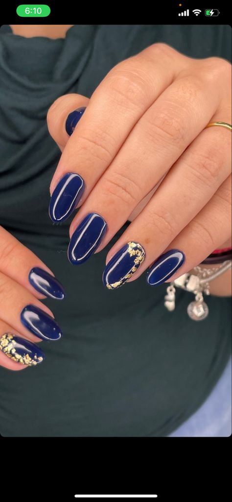 Dark Blue Nails With Gold, Navy And Gold Nails, Navy And Silver Nails, Senior Hoco, Hoco Nails, Dark Blue Nails, Navy Blue Nails, Prom Nail, Manicure Nails