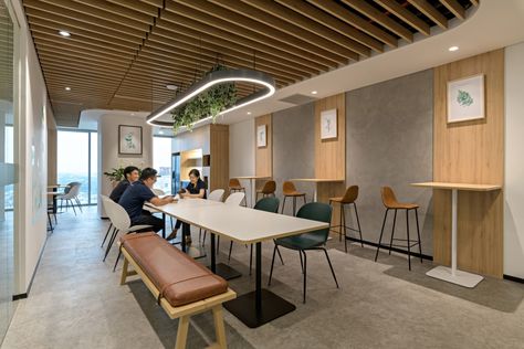 Coworking Office Design, Coworking Design, Restroom Design, Coworking Office, Mini Office, Office Plan, City Office, Recessed Downlight, Office Lounge