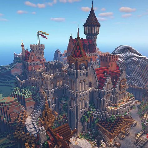 20 Minecraft Castle Build Ideas - Mom's Got the Stuff Minecraft Mountain Castle Ideas, Minecraft Castle Build, Minecraft Building Inspiration, Castle In Minecraft, Chalet Minecraft, Minecraft Medieval Castle, Villa Minecraft, Minecraft Castle Designs, Construction Minecraft