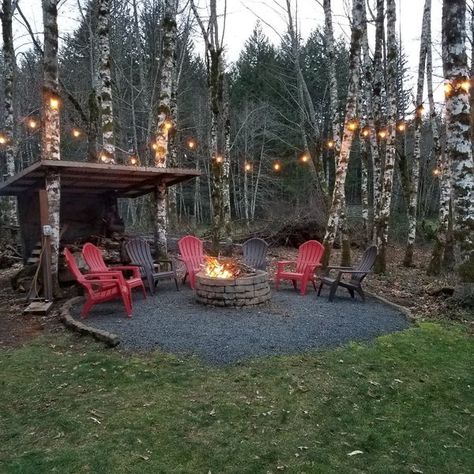 Beautiful Outdoor Firepits, Bonfire Party Ideas Backyard, Bonfire Party Ideas, Outdoor Fire Pit Area, Backyard Fire Pit, Bonfire Party, Fire Pit Landscaping, Casa Country, Fire Pit Area