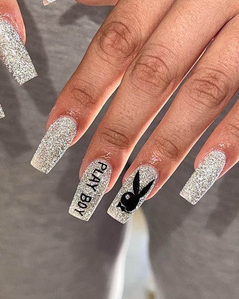 Playboy Bunny Nails Art, Playboy Bunny Nail Design, Bunny Nails Designs, Playboy Acrylic Nails, Play Boy Nails, Playboy Aesthetic, Playboy Tattoo, 21st Birthday Nails, Sns Nails Colors