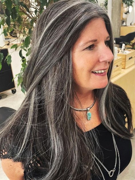 High-Contrast Long Salt-and-Pepper Hair Hair Turning Gray, Salt And Pepper Hair Color, Pepper Hair Color, Grey Brown Hair, Pepper Hair, Cut Bangs, Hair Color Spray, Salt And Pepper Hair, Grey Hair Inspiration