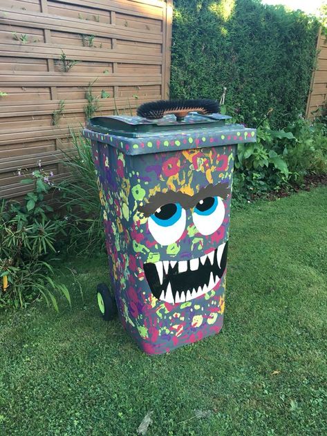 Trash Art Recycled, Recycling Cans, Painted Trash Cans, Creative Garden Decor, Trash Art, Murals Street Art, Graffiti Wall Art, Graffiti Wall, Anne Marie