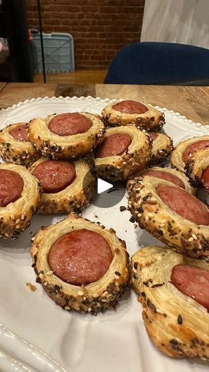 Kielbasa Wrapped In Puff Pastry, Kielbasa Puff Pastry, Hotdogs In Puff Pastry, Sausage In Puff Pastry, Sausage Puff Pastry, Sausage Pinwheels, Sausage Puffs, Sausage Appetizers, Everything But The Bagel Seasoning