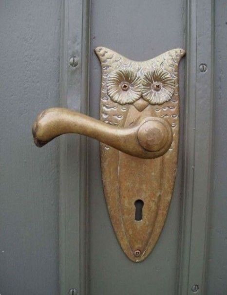 Door Knockers Unique, Owl Door, Door Knobs And Knockers, Mary Engelbreit, Doors And Hardware, Antique Door, Vintage Door, Door Furniture, Unique Doors