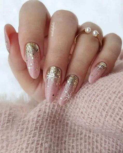 News Years Nails Designs, Acrylic Nails New Years Eve, Newyear Nails New Years Eve, New Years Nails Oval, New Year’s Eve Nails Short, Nye Nails 2023, Simple New Years Eve Nails, Mew Years Nails, Nye Nails Almond Shape