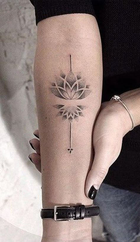 Tattoo Dots, Tato Mandala, Unique Forearm Tattoos, Lotus Tattoo Design, Small Forearm Tattoos, Tattoo Mandala, Tattoo Flowers, Dot Tattoos, Forearm Tattoo Design