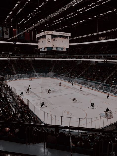 Hockey Arena Aesthetic, Hockey Player Aesthetic, Ice Hockey Aesthetic, Aesthetic Hockey, Hockey Aesthetic, Hockey Arena, Hockey Pictures, Hockey Girl, Hockey Game