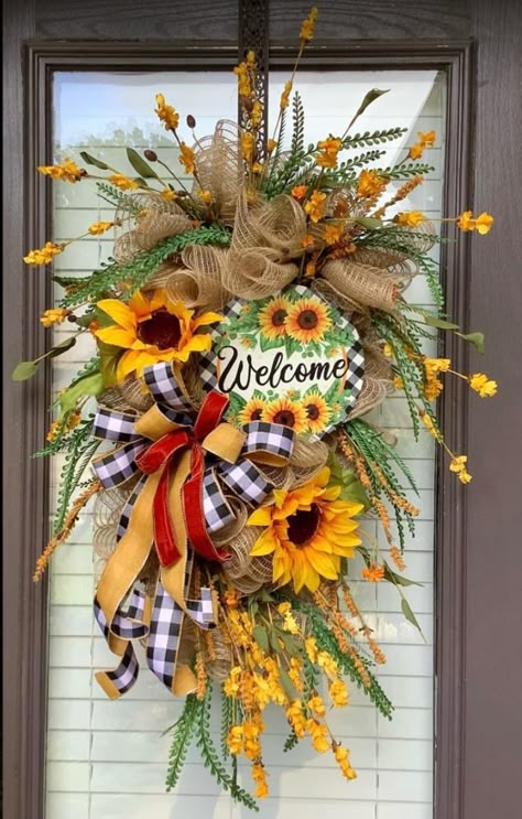 Fall Swag Wreaths For Front Door, White Sunflower Wreath, Fall Swags For Front Door Diy, Spring Swags For Front Door, Sunflower Wreaths For Front Door, Sunflower Swag, Spring Wreaths For Front Door Diy, Fall Yard Decor, Fall Wreath Ideas