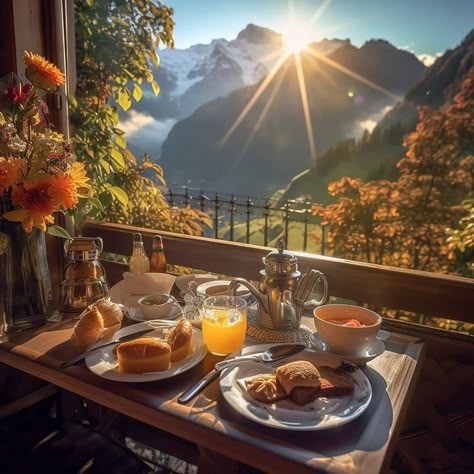 Romantic Breakfast, Amazing Food Decoration, Dream Life House, Cottage Art, Tea Break, Instagram Ideas Photography, Outdoor Restaurant, Sigmund Freud, Morning Breakfast