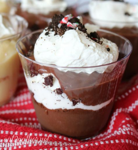 Kfc Chocolate Parfait Recipe, Chocolate Pudding Parfait Cups, Pudding Parfait Cups, Parfait Desserts Easy, Layered Dessert Cups, Chocolate Parfait Recipes, Chocolate Pudding Cups, Crumble Cookie Recipe, Chocolate Parfait