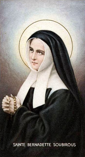 Saint Bernadette | photo Religion Vs Spirituality, Santa Bernadette, St Bernadette Soubirous, St Faustina Kowalska, Bernadette Soubirous, Saint Bernadette, Saint Philomena, St Faustina, Vintage Holy Cards