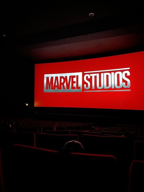 Black Widow And Spiderman, Emma Core, Movie Night Photography, Movie Theater Aesthetic, Miss The Old Days, Nendoroid Anime, Spiderman Movie, Marvel Girls, Pinturas Disney