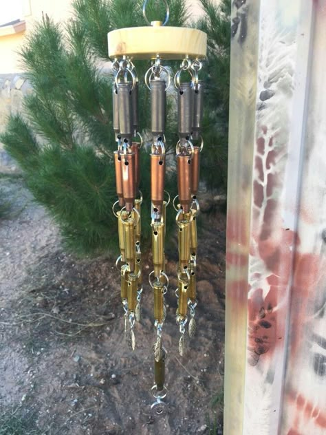 Bullet Wind Chime 5 Diy Shell Casing Crafts, Shell Casings Art, Spent Shell Casings Ideas, Shotgun Shell Art, Shell Casings Crafts, Shotgun Shell Crafts, Hunting Crafts, Carillons Diy, Bullet Casing Crafts