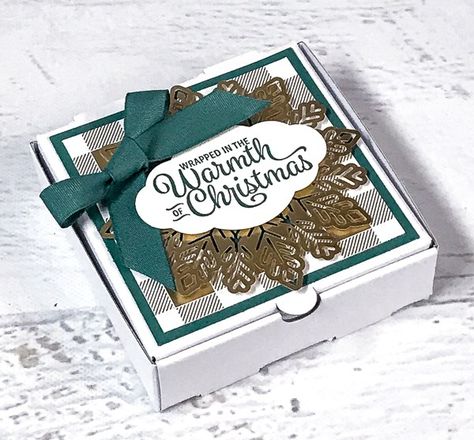 Pizza Box, Pizza Boxes, Christmas Favors, Fabulous Christmas, Cute Gift Boxes, Treat Holder, Mini Pizza, Stampin Up Christmas, Holiday Catalog