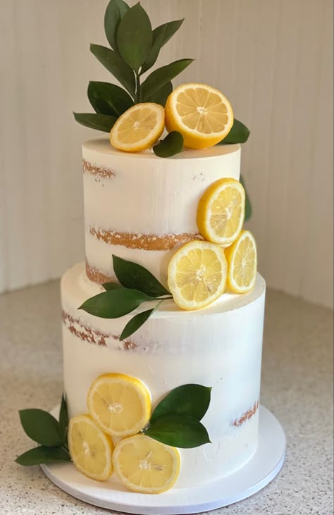 Italian Baby Showers, Lemon Wedding Cakes, Italian Bridal Showers, Lemon Themed Party, Lemon Themed Bridal Shower, Italian Party, Bridal Shower Inspo, Lemonade Party, Themed Bridal Shower