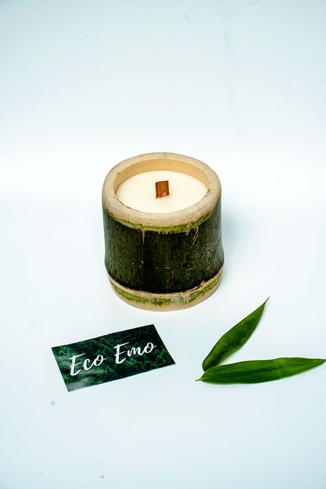 Discover our exquisite handcrafted bamboo candles in this pin! Watch them light up, casting a warm glow and infusing the air with soothing scents. Witness the marriage of sustainability and elegance, perfect for elevating any space. Don't miss out on this eco-conscious home decor! 🌿🏡 Bamboo Candle, Eco House, Easy Diy Art, Aromatherapy Candles, Nature Decor, Natural Soy Wax, Sustainable Living, Diy Art, Soy Wax