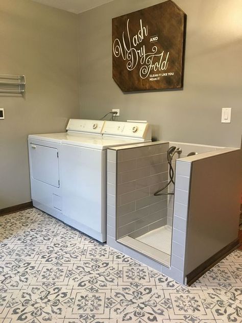 Basement Entertainment, Laundy Room, Dream Laundry Room, Entertainment Ideas, Basement Ceiling, Ceiling Ideas, Small Laundry Room, Dog Rooms, Laundry Mud Room