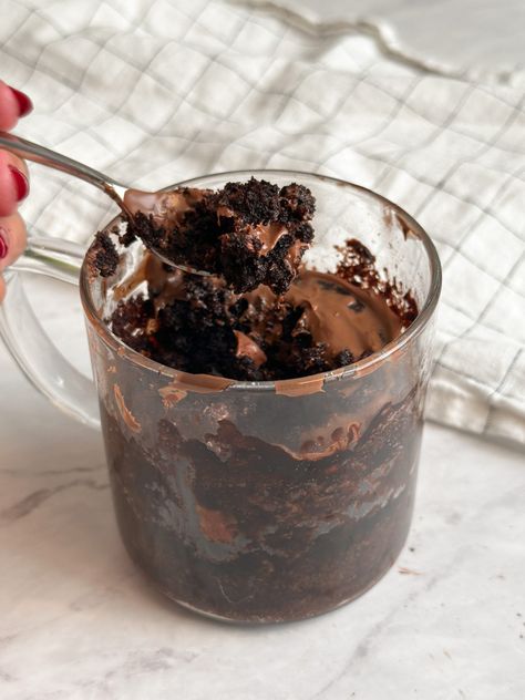 TikTok Viral 5 Minute Chocolate Mug Cake - BAKE WITH ZOHA Chocolate Goodies, Microwave Cake, Chocolate Mug Cake, Double Chocolate Muffins, Cinnamon Crunch, Quick Dessert, Healthy Baked, Chocolate Mug Cakes, Chocolate Mugs