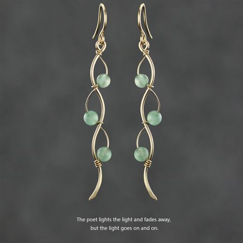 The wiring earrings are handmade using copper wire and Swarovski crystal pearl. Free US shipping. The Length of the earrings is 2  inches, 50mm. (excluding the length of hook) For matching pendant necklace, please go to: https://www.etsy.com/listing/490322812/copper-pearl-ocean-wavy-line-long-linear?ref=shop_home_active_1 The principles of beauty and grace realized in serpentine lines. S curves modulate from one gradient to another. The "S" curves signify liveliness and activity and excite the a Wavy Earrings, Wired Earrings, Handmade Earings, Wire Earrings Handmade, Wire Jewelry Earrings, Diy Wire Earrings, Wire Wrap Jewelry Designs, Bijoux Fil Aluminium, Diy Jewlery