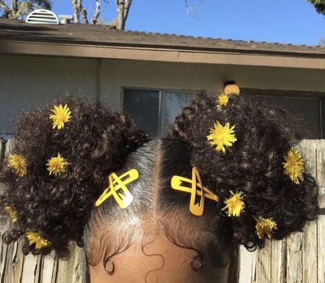 Cabello Afro Natural, Cute Natural Hairstyles, Edges Hair, Cute Curly Hairstyles, Girls Natural Hairstyles, Girls Hairstyles Braids, Natural Hair Styles Easy, Girls Braids, Penteado Cabelo Curto