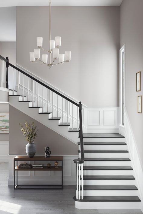 Two-Tiered, Nine-Light Foyer Lighting Chandelier Foyer, Traditional Foyer, Carriage Lights, Style Californien, Foyer Light, Foyer Pendant Lighting, Transitional Chandelier, Foyer Chandelier, Classic Chandelier