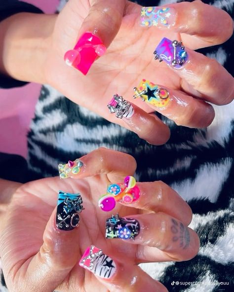 Junk Nail Designs, Add Me On Snap, Nail Designs Bling, Acrylics Nails, Acrylic Nails Nude, Junk Nails, Instagram Add, Hard Nails, Colored Acrylic Nails