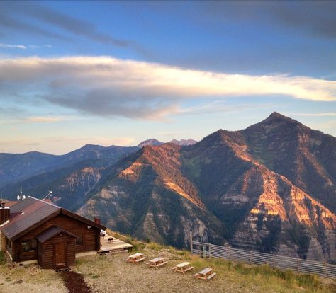 Ride Ray's and Arrowhead lifts to the only mountaintop lodge in Utah. Take in the spectacular 360-degree views of the surrounding Wasatch Mountains. Utah Restaurants, Sundance Utah, Utah Ski, Sundance Resort, Utah Skiing, Utah Vacation, Outdoor Patios, Bear Claws, Beautiful Patios