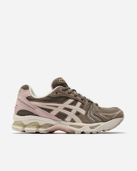 Asics Sportstyle, Pretty Shoes Sneakers, Asics Gel Kayano, Asics Sneakers, Gel Kayano, Shoe Wishlist, Funky Shoes, Online Closet, Aesthetic Shoes