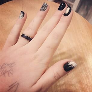 The Gazette Ruki's nails Visual Kei Nails, Ruki The Gazette, Popular Nail Designs, Kawaii Hairstyles, The Gazette, Popular Nails, Visual Kei, Nail Design, Nail Designs