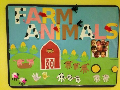 Farm Animal Art Preschool, Animals Bulletin Board, Nursery Display Boards, Farm Bulletin Board, Kindergarten Animals, Farm Classroom, Farm Classroom Theme, Preschool Farm, Farm Animals Preschool