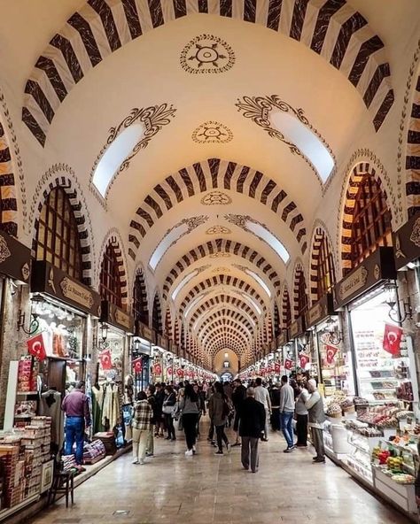 Turkey Places, Audi Interior, Bazaar Istanbul, Grand Bazaar Istanbul, Turkish Restaurant, Istanbul Photography, Turkey Style, Turkish Culture, Turkey Istanbul