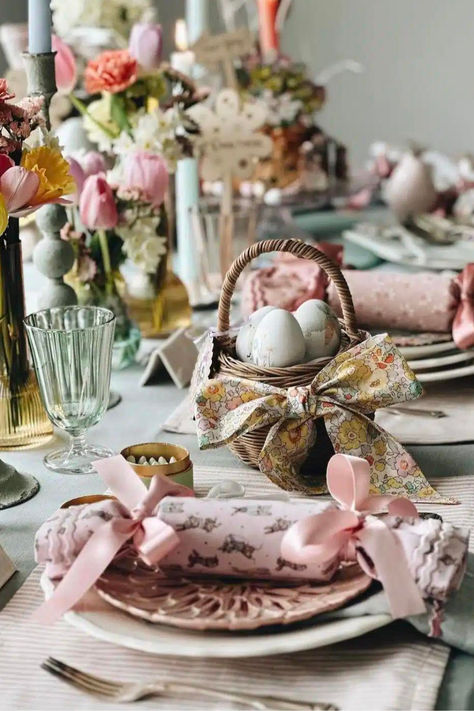 Welcome the rejuvenating essence of spring into your home with our 15 Easter table decoration ideas, perfect for making your 2024 celebrations uniquely memorable. Discover how to blend the vibrancy of spring with the joy of Easter, creating tablescapes that dazzle your guests and enhance your Easter home decor Easter Hosting, Vintage Spring Decor, Colorful Tablescapes, Spring Mantle Decor, Easter Table Setting, Easter Dinner Table, Table Decoration Ideas, Easter Gathering, Easter Menu