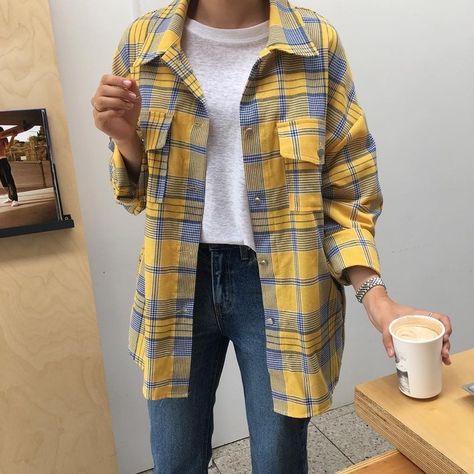 Christmas Date Outfit, Yellow Flannel Outfit, Flannel Fall Outfits, Flannel Outfit, Yellow Flannel, Korean Fashion Ideas, Christmas Date, Date Outfit, Korean Fashion Trends