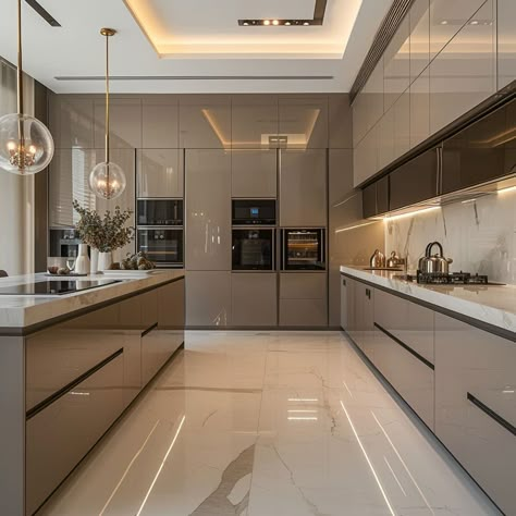 Open Luxury Kitchen, Real Kitchen Cabinets, Interior Themes Style, Posh Kitchen, Elegant Kitchen Design Modern, Beautiful Kitchens Luxury Modern, Service Kitchen Design, Real Life Houses, Kitchen Inspo Modern