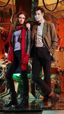 Dr Who and Amy...bow ties are cool Amy Pond Outfit, Caitlin Blackwood, Matt Smith Doctor, Matt Smith Doctor Who, Doctor Who Wallpaper, Amelia Pond, Mega Lucario, The Eleventh Doctor, Sarah Jane Adventures