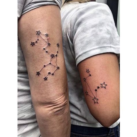 Mother-Daughter Constellations Feather Arrow Tattoo, Mother Daughter Symbol, Hearts Quotes, Tattoos Zodiac, Little Heart Tattoos, Mom Daughter Tattoos, Matching Tats, Daughter Tattoo, Mom And Son