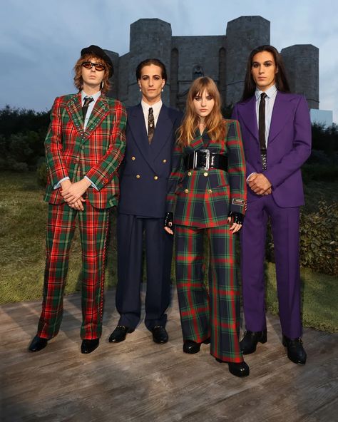 Alessandro Michele Gucci, Gucci Suit, 70s Outfits, Fitness Trends, Popular Workouts, Old Money Style, Alessandro Michele, Prom Outfits, Famous Fashion