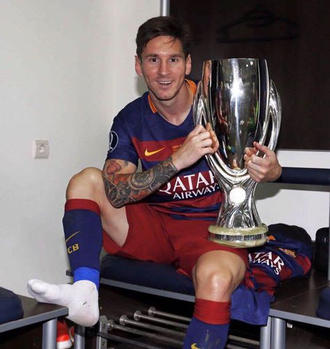 Messi with UEFA Super Cup 2015 Messi 2016, Messi 2015, Young Messi, Messi Psg, Cr7 Vs Messi, Lio Messi, Fifa 15, Lionel Messi Fc Barcelona, Messi Fans