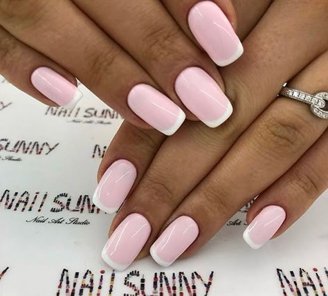 Pink Tip Nails, Unghie Sfumate, Nagellack Trends, French Manicure Nails, White Nail, Short Acrylic Nails Designs, Neutral Nails, Dipped Nails, Luxury Nails