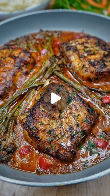 Creamy Coconut Roasted Red Pepper Jerk White Fish, Smothered Fish, Drum Fish Recipes, Jerk Fish Recipe, Cooking With Coconut Milk, Jerk Sauce, America Florida, Cod Fish Recipes, Vegetarian Ideas