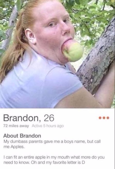 Brandon, who you can also call “Apples.” | 21 Weird Tinder Bios That’ll Confuse The Hell Out Of You Funny Tinder Profiles, Tinder Profiles, Filters Photo, Tinder Humor, Tinder Profile, Christoph Waltz, Funny Photo, Flirting Moves, Dating Pictures