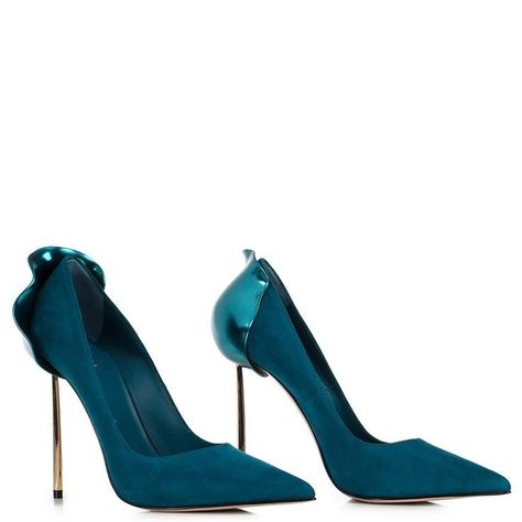 Le Silla Petalo Pumps Dream Accessories, Teal Heels, Chic High Heels, Shoes Elegant, Cream Shoes, Shoe Bags, Color Analysis, Gold Heels, Daily Style