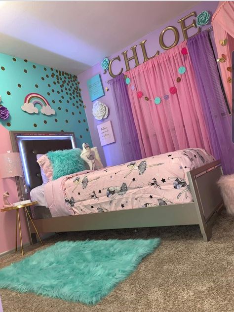 Girlie Rooms Ideas, Unicorn Princess Room, My Little Pony Room Decor, Little Kids Room Ideas, Toddler Unicorn Room, Pink Unicorn Bedroom, Daughter Room Makeover, Small Bedroom Ideas For 2 Sisters, Princess Room Ideas