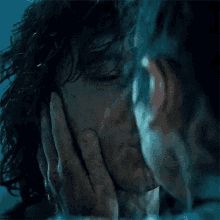 Reylo GIFs | Tenor Adam Driver Kiss, Reylo Kiss, Adam Driver Star Wars, Rey Kylo Ren, Luke Bracey, Cool Couples, Kylo Rey, Shifting Script, Rey Skywalker